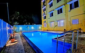 Seaside Escape Villa With Swimming Pool